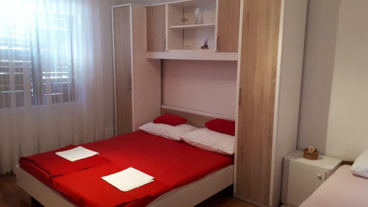 Luminaria Solis Vacation Home Rogoznica  Exterior foto